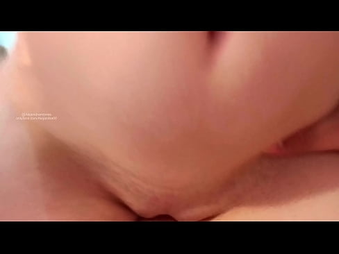 ❤️ Dormitu in a stanza di a mo surella è hè cusì ch'e aghju svegliatu ️❌ Video sessu à noi ❌