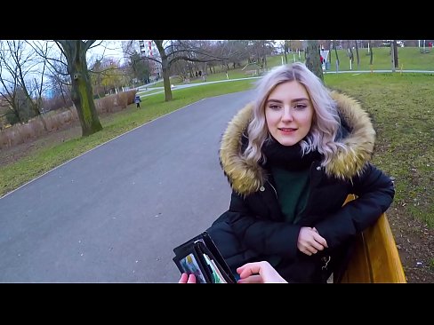 ❤️ Swallows cum hot di un stranieru per soldi - pompini in u parcu da Eva Elfie ️❌ Video sessu à noi ❌